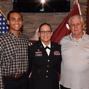 Meet your Posher, Amy